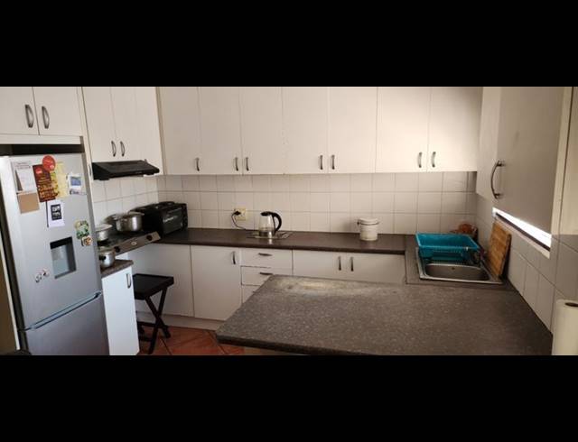 2 BEDROOM APARTMENT FOR SALE IN GOODWOOD CENTRAL